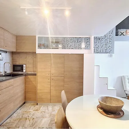 Modern Loft In The Heart Of